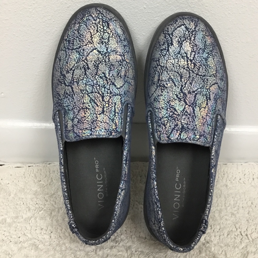 VIONIC PRO AVERY METALLIC Blue Iridescent Slip Water Resistant Slip On Sneaker
